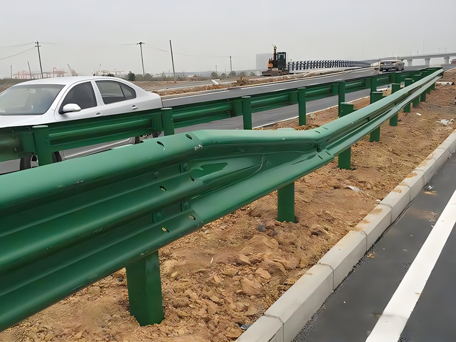运城高速波形护栏板日常维护方案确保道路安全新举措